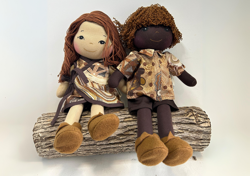 Emma Stenhouse Parayi and Yali Doll Set 35 cm