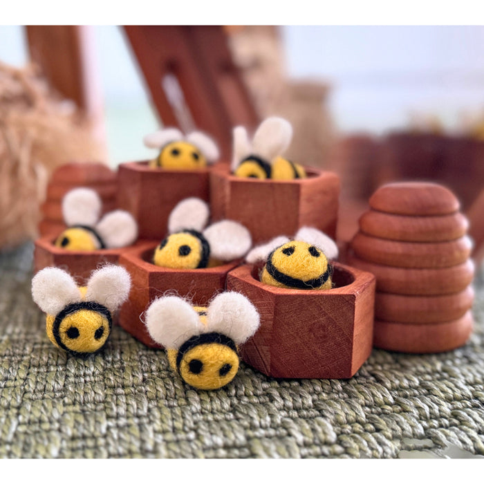 Wooden Honeycomb Bee Hive & Felt Bee Set