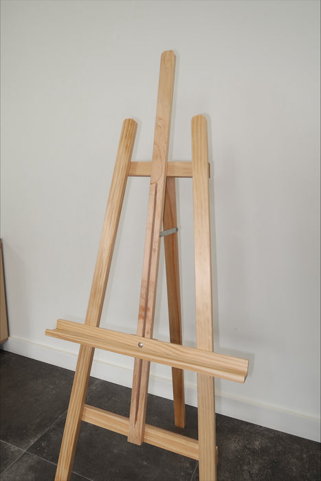 Happy Arts Easel