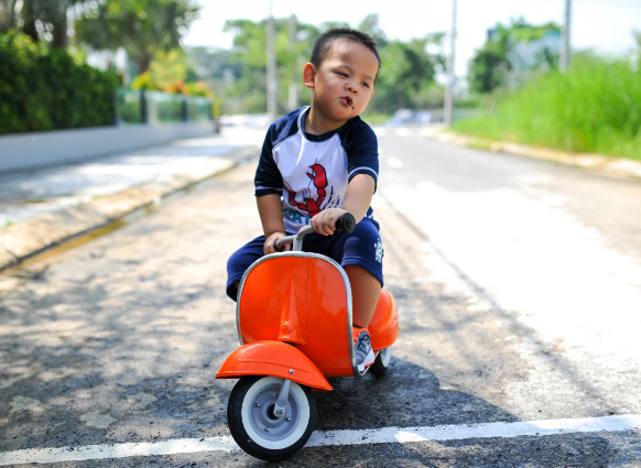 PRIMO ride-on toy Classic - Orange